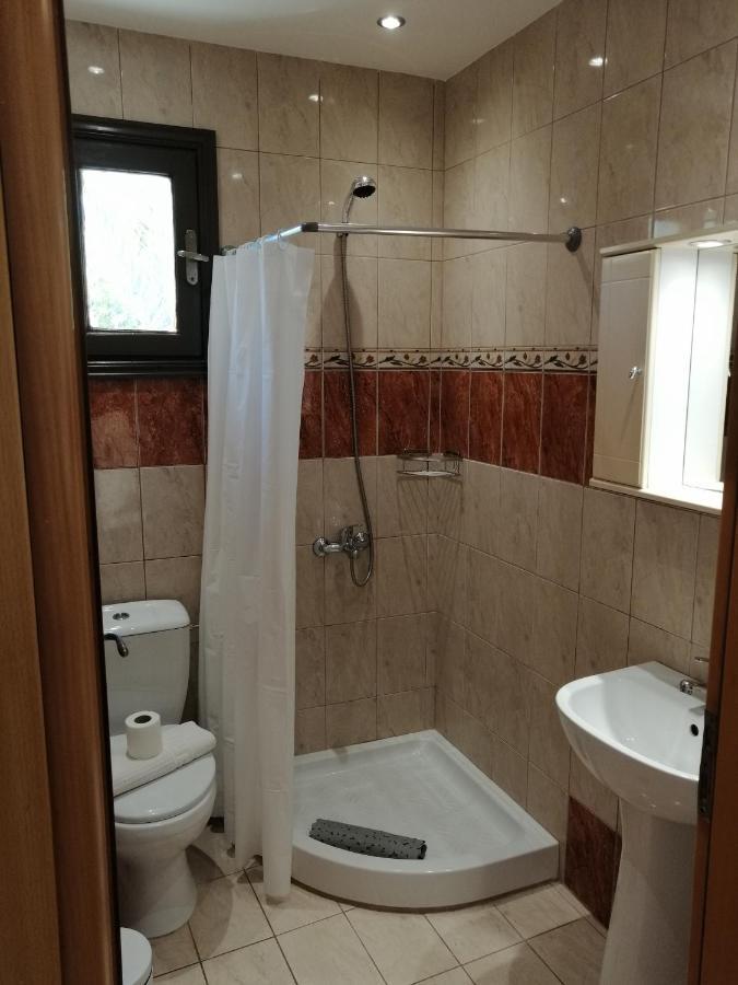 Oasis Apartments Livadia  Exterior foto